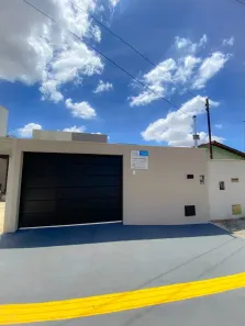 Casa com 3 Quartos à venda, 125m² no Setor Garavelo, Aparecida de Goiânia