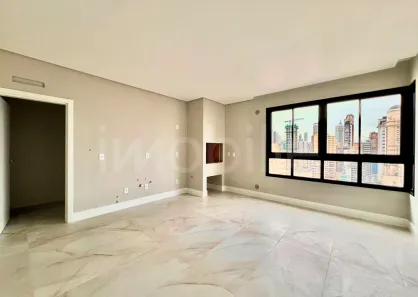 Apartamento com 3 Quartos para alugar, 122m² no Centro, Balneário Camboriú