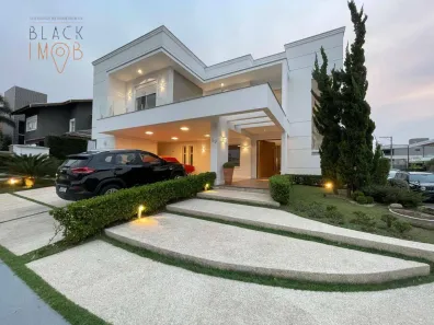 Casa de Condomínio com 4 Quartos à venda, 400m² no Quiririm, Taubaté
