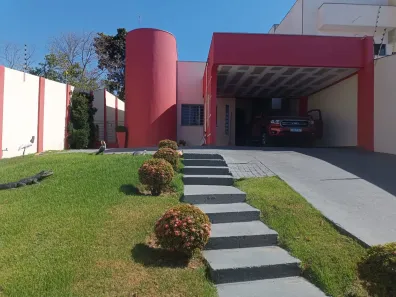 Casa com 3 Quartos à venda, 230m² no Jardim das Américas, Cuiabá