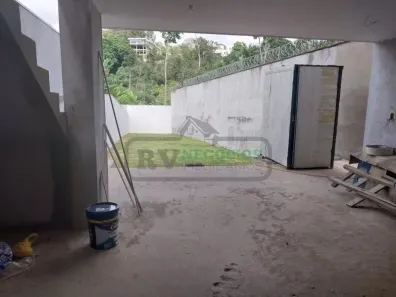 Casa com 3 Quartos à venda, 240m² no Novo Horizonte, Juiz de Fora