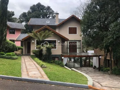 Casa com 3 Quartos à venda, 210m² no Floresta, Gramado