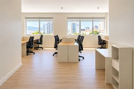 Sala Comercial para alugar, 73m² no Estreito, Florianópolis