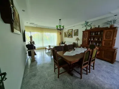 Casa com 3 Quartos à venda, 250m² no Jardim Avelino, São Paulo