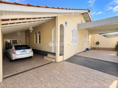 Casa com 5 Quartos à venda, 200m² no Fazenda Santo Antônio, São José