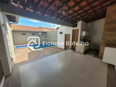 Casa com 3 Quartos para alugar, 180m² no Martins, Uberlândia