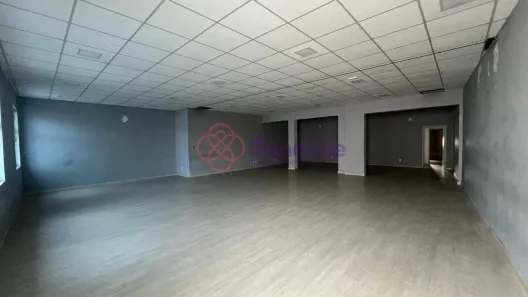 Ponto Comercial para alugar, 236m² no Vila Santa Rosa, Jundiaí