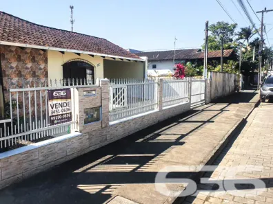 Casa com 3 Quartos à venda, 63m² no Morro do Meio, Joinville
