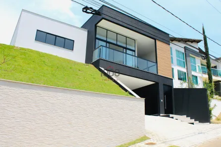 Casa de Condomínio com 4 Quartos à venda, 250m² no Spina Ville II, Juiz de Fora