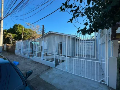 Casa com 4 Quartos à venda, 200m² no Niterói, Canoas