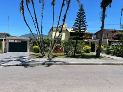 Sobrado com 4 Quartos à venda, 280m² no Lagoinha, Ubatuba
