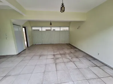 Sobrado com 3 Quartos para alugar, 110m² no Vila Cascatinha, São Vicente