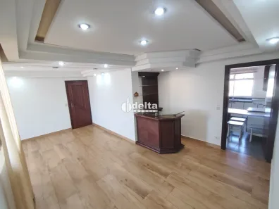 Apartamento com 4 Quartos para alugar, 142m² no Saraiva, Uberlândia