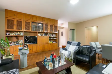 Casa com 3 Quartos à venda, 414m² no Jardim Jussara, São Paulo