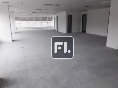 Sala Comercial para alugar, 217m² no Dezoito do Forte Empresarial/Alphaville., Barueri