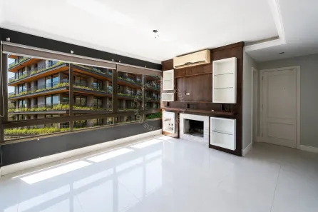 Apartamento com 3 Quartos para alugar, 95m² no Petrópolis, Porto Alegre