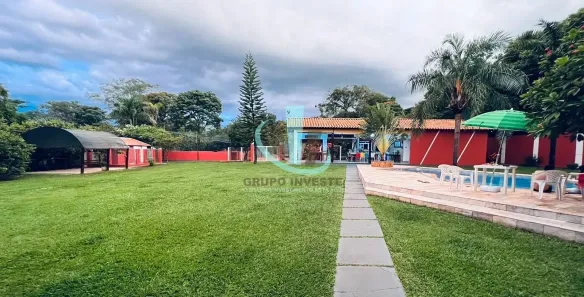 Fazenda/Sítio com 6 Quartos à venda, 488m² no Parque Planalto, Araraquara