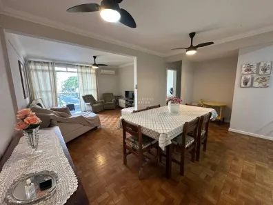 Apartamento com 3 Quartos para alugar, 130m² no Centro, Balneário Camboriú