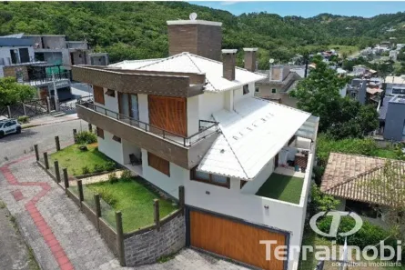 Casa com 4 Quartos à venda, 405m² no Panorâmico, Garopaba
