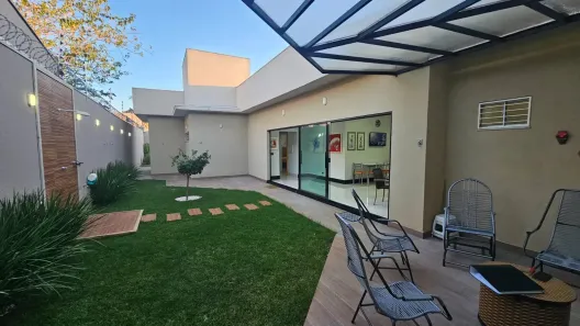 Casa com 3 Quartos à venda, 206m² no Monte Castelo, Campo Grande