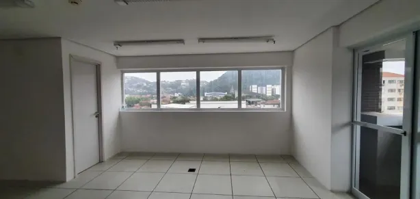 Sala Comercial à venda, 46m² no Vila Belmiro, Santos