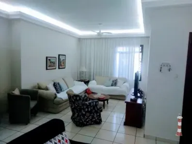 Casa com 3 Quartos à venda, 158m² no Embaré, Santos