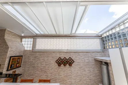 Sobrado com 3 Quartos à venda, 148m² no Novo Mundo, Curitiba
