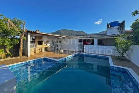 Casa com 3 Quartos à venda, 195m² no Jardim Veneza, Peruíbe