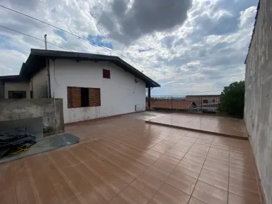 Casa com 3 Quartos para alugar, 110m² no Vila Georgina, Campinas