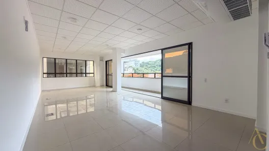 Sala Comercial para alugar, 63m² no Itacorubi, Florianópolis