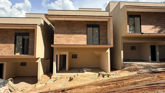 Sobrado com 3 Quartos à venda, 135m² no Vilagge Capricio, Louveira