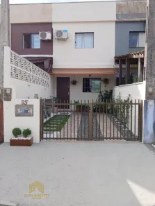 Casa com 2 Quartos à venda, 56m² no Vila Nova, Joinville