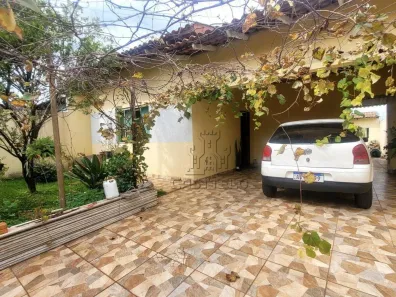 Casa com 2 Quartos à venda, 150m² no Jardim Belém, Londrina