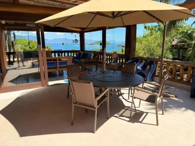 Casa de Condomínio com 4 Quartos para alugar, 240m² no Mombaça, Angra dos Reis