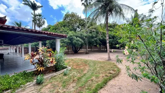 Fazenda/Sítio com 4 Quartos à venda, 2653m² no Mucunã, Maracanaú