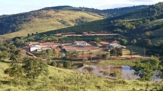 Fazenda/Sítio com 4 Quartos à venda, 150m² no , Santo Antônio do Amparo