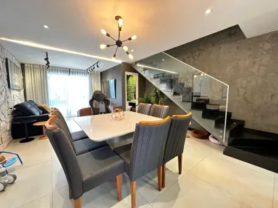 Casa com 3 Quartos à venda, 215m² no Morada de Laranjeiras, Serra
