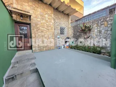 Casa com 2 Quartos à venda, 100m² no Moneró, Rio de Janeiro