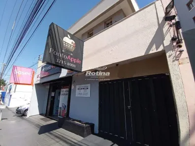 Apartamento com 3 Quartos para alugar, 134m² no Centro, Uberlândia