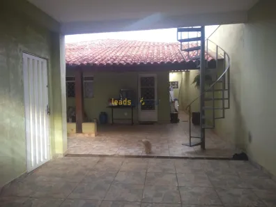Casa com 2 Quartos à venda, 200m² no , Jardinópolis