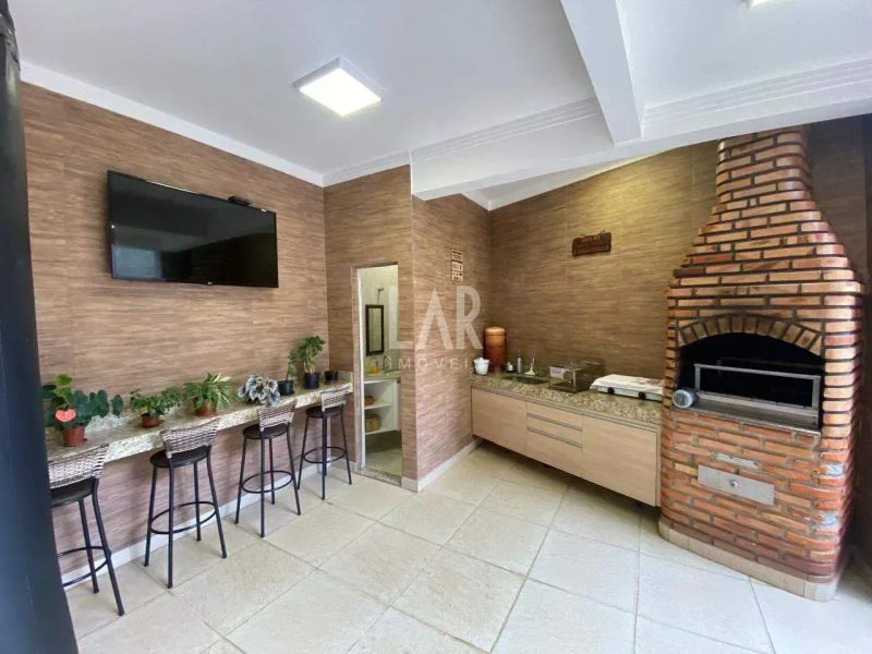 Casa com 3 quartos — Santa Amélia, Belo Horizonte