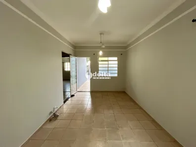 Casa com 3 Quartos à venda, 156m² no Granada, Uberlândia
