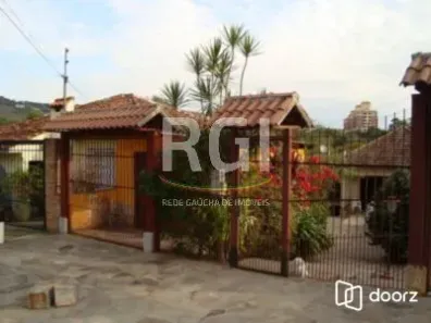 Casa com 7 Quartos à venda, 312m² no Glória, Porto Alegre