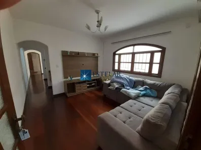 Sobrado com 4 Quartos à venda, 211m² no Centro, Mogi das Cruzes