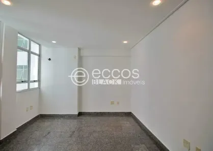 Sala Comercial à venda, 28m² no Santa Lúcia, Belo Horizonte