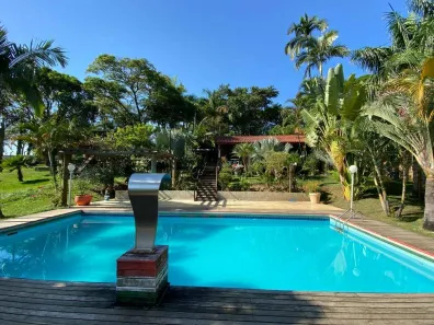 Fazenda/Sítio com 7 Quartos à venda, 900m² no Parque Agrinco, Guararema