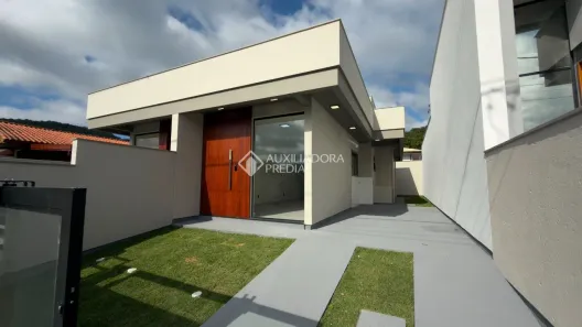Casa com 2 Quartos à venda, 63m² no Forquilhas, São José