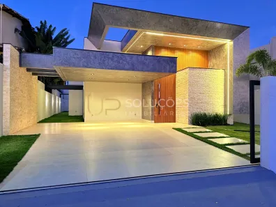 Casa de Condomínio com 4 Quartos à venda, 219m² no Alto da Boa Vista, Brasília