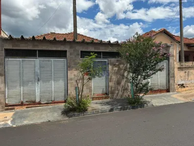 Casa com 2 Quartos à venda, 185m² no Vila Prado, São Carlos