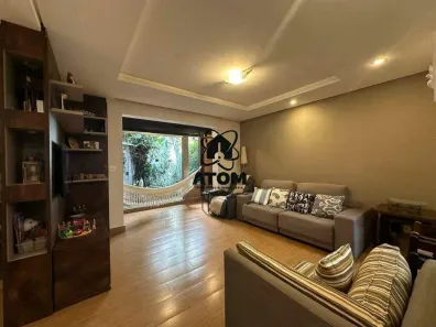 Casa com 4 Quartos à venda, 240m² no Santa Rita, Taubaté